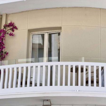 Golden City Center Suites Rhodes City Bagian luar foto