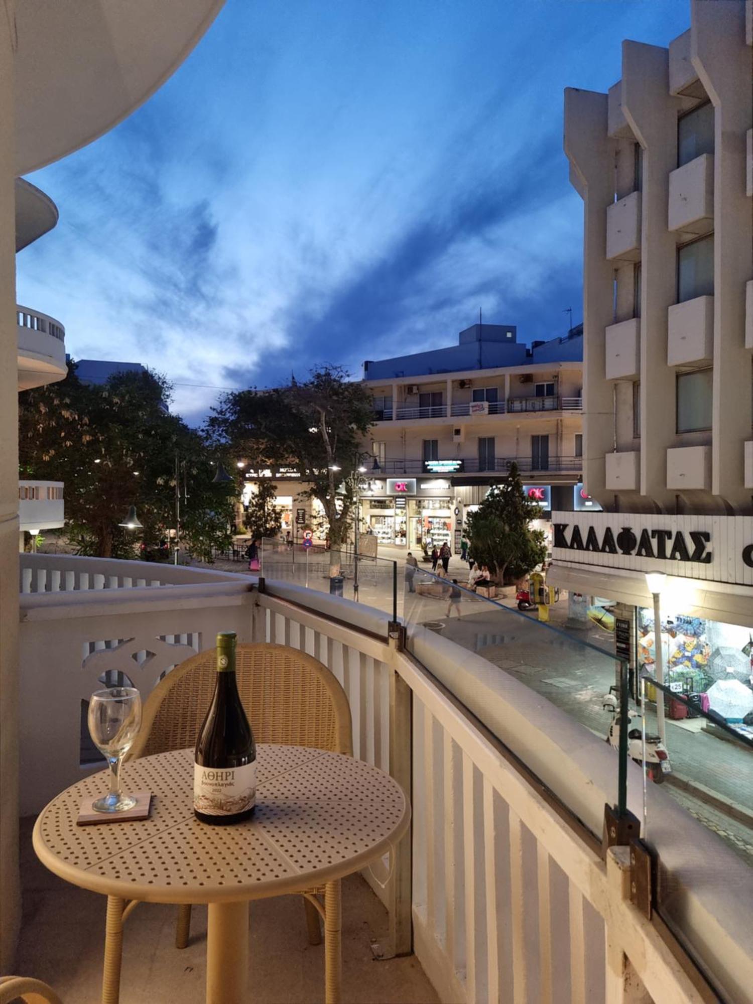 Golden City Center Suites Rhodes City Bagian luar foto