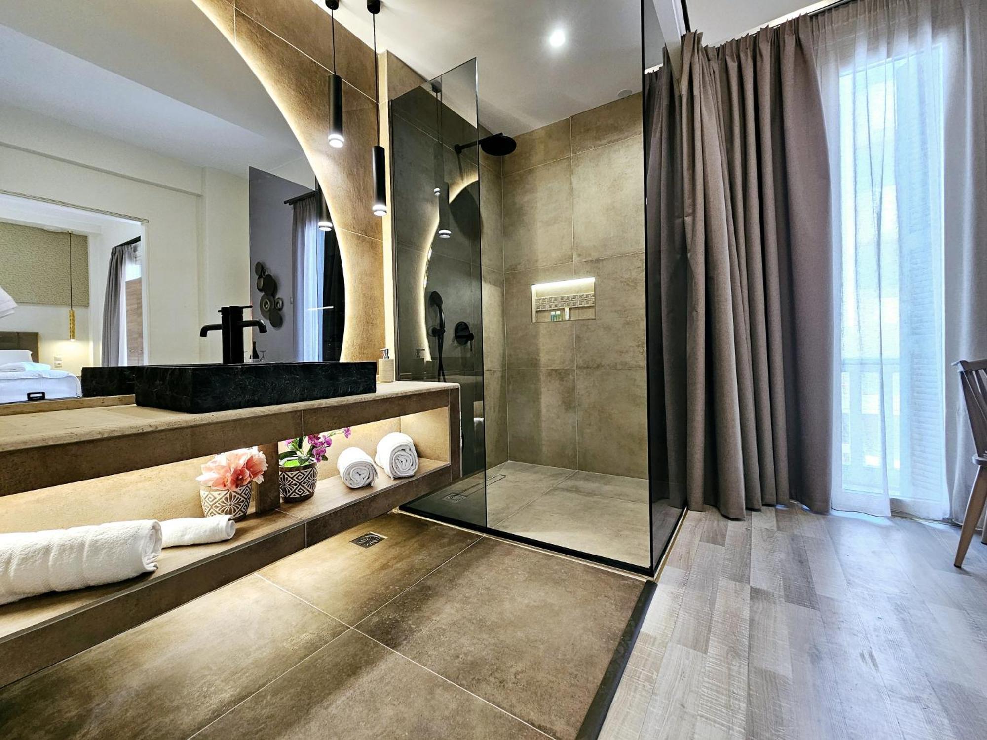Golden City Center Suites Rhodes City Bagian luar foto