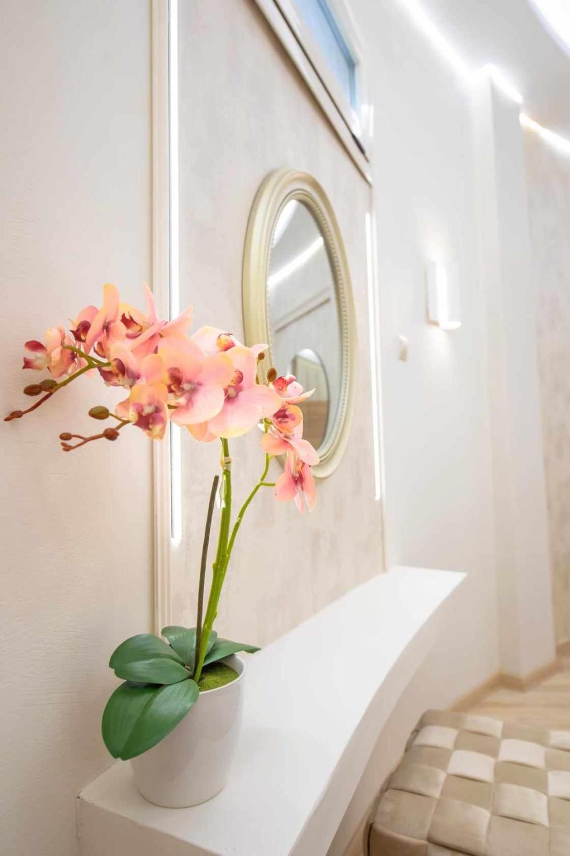Golden City Center Suites Rhodes City Bagian luar foto