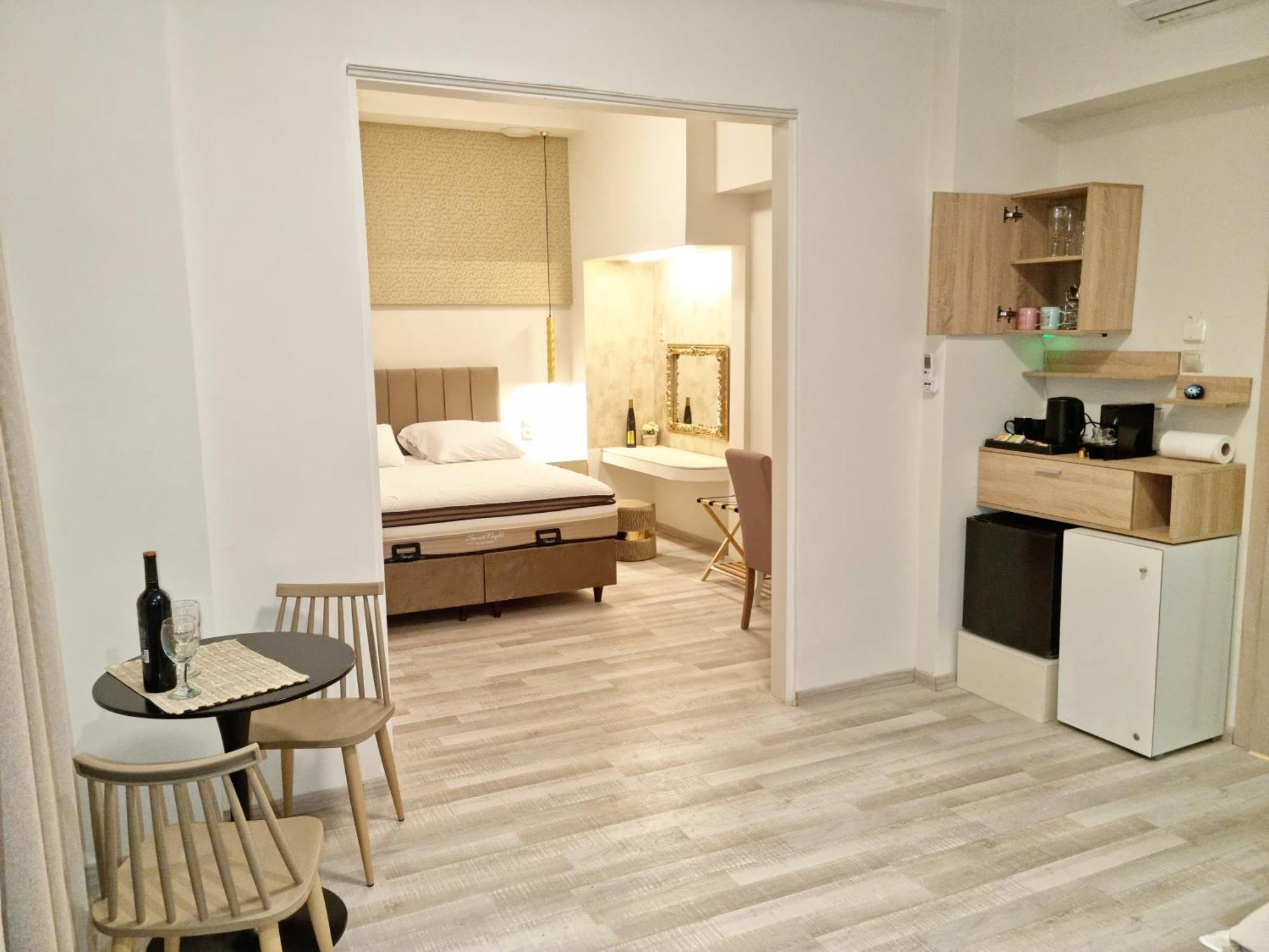 Golden City Center Suites Rhodes City Bagian luar foto