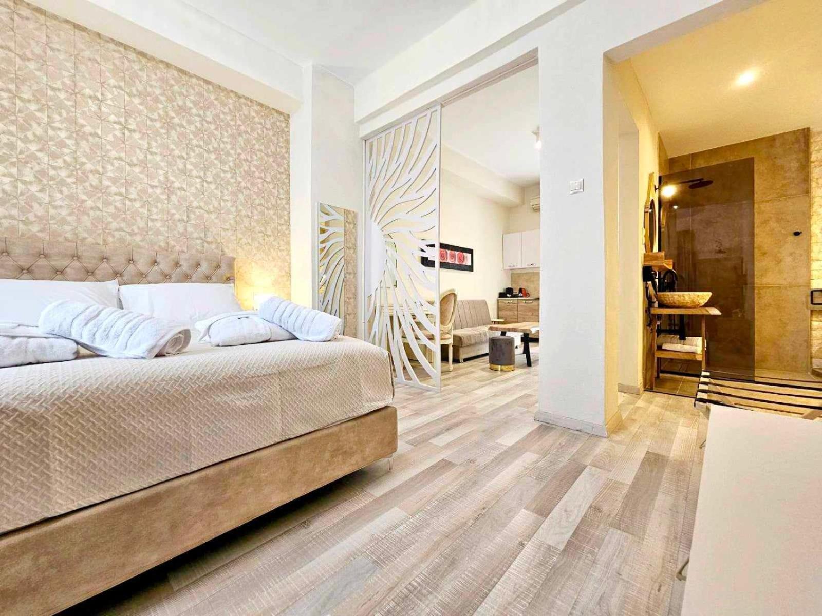 Golden City Center Suites Rhodes City Bagian luar foto